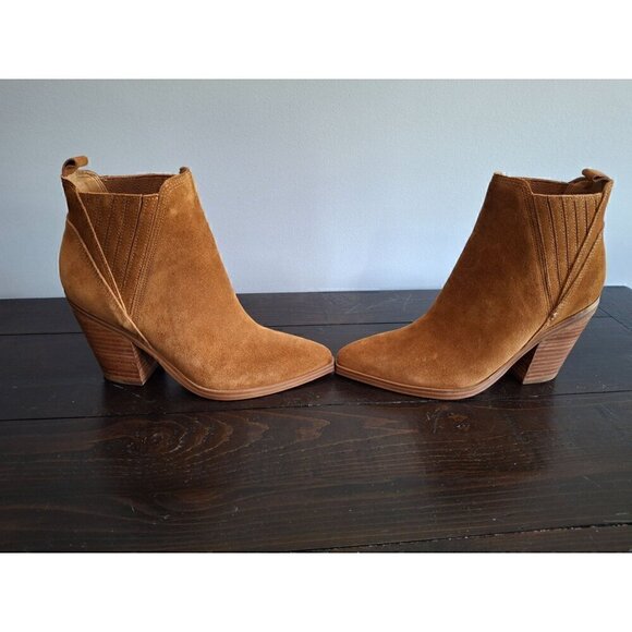 Marc Fisher LTD Gadri Suede Leather Bootie in Natural/NWOB, Sz. 6M - Picture 4 of 9